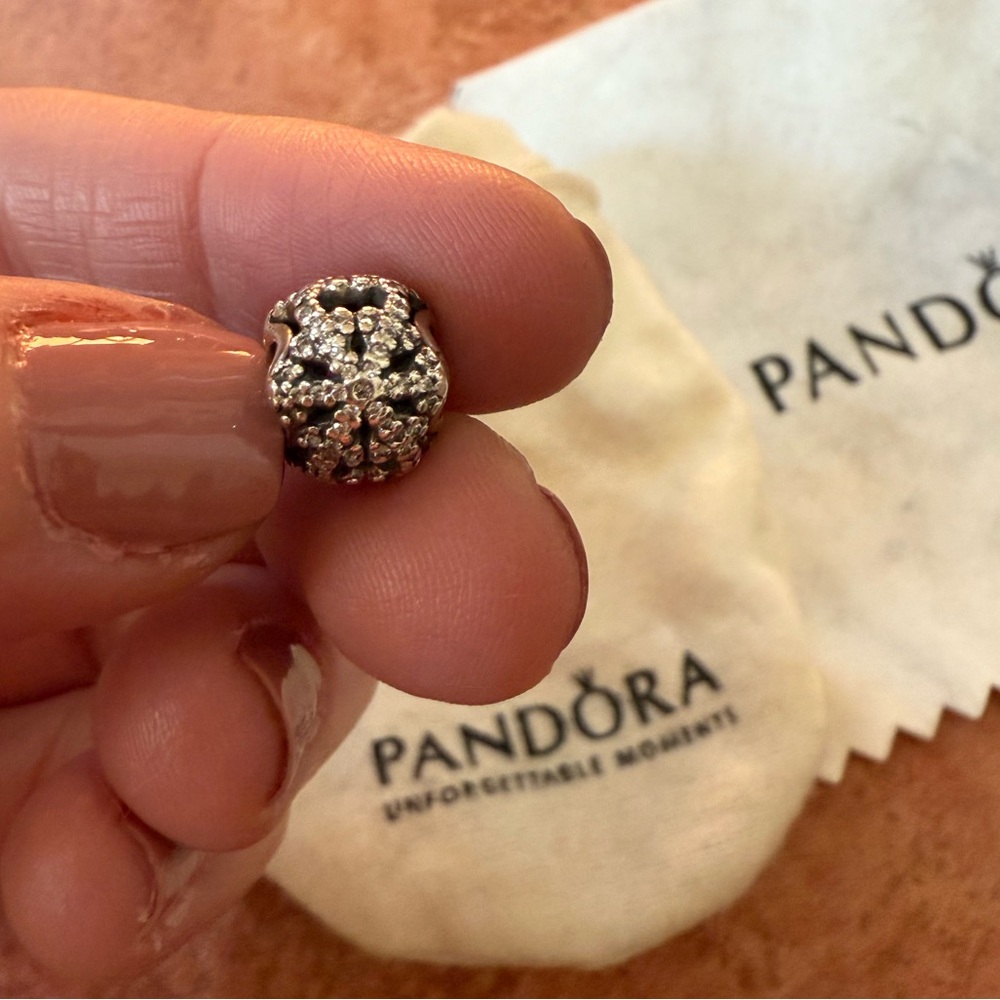 Pandora official snowflake winter charm
